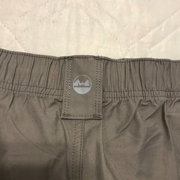 Wrangler Outdoor relaxed fit gray performance shorts size 46 - Picture 4 of 5